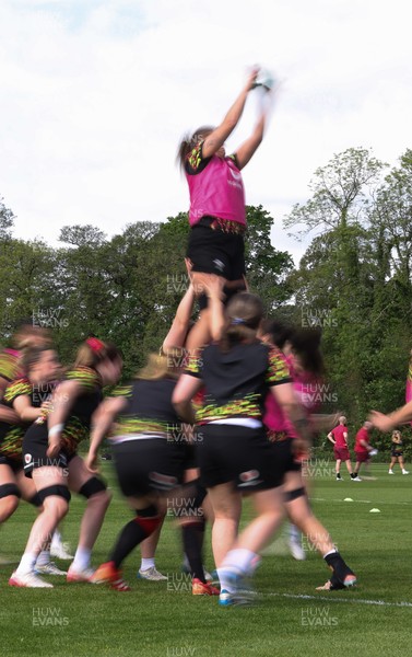 050526 - Wales Women Rugby Training Session - Wales run though line out drills during training ahead of the 6 Nations match against Ireland