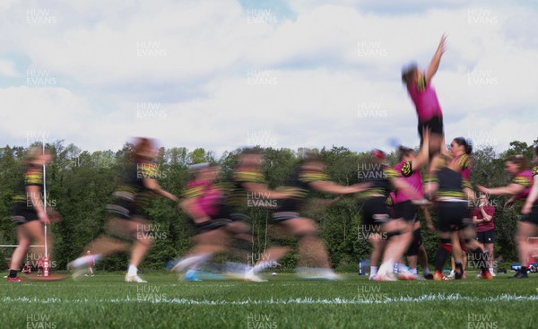050526 - Wales Women Rugby Training Session - Wales run though line out drills during training ahead of the 6 Nations match against Ireland