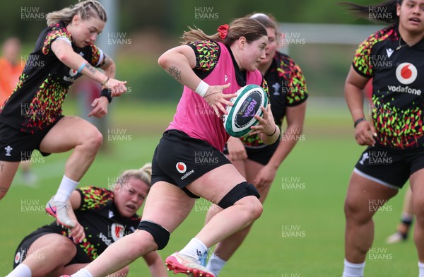 050526 - Wales Women Rugby Training Session - Gwen Crabb during training ahead of the 6 Nations match against Ireland