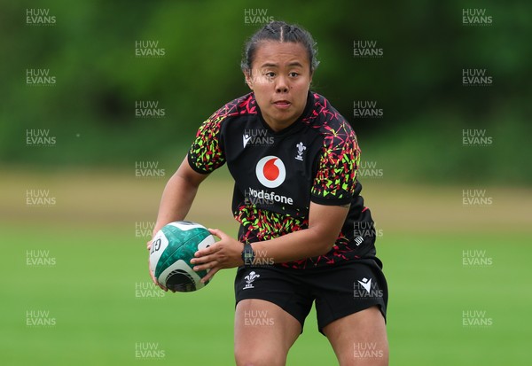 050526 - Wales Women Rugby Training Session - Jenna De Vera during training ahead of the 6 Nations match against Ireland