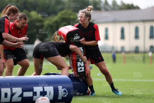 050722 - Wales Women Rugby Squad back in training as the road to the World Cup begins - Elinor Snowsill during training