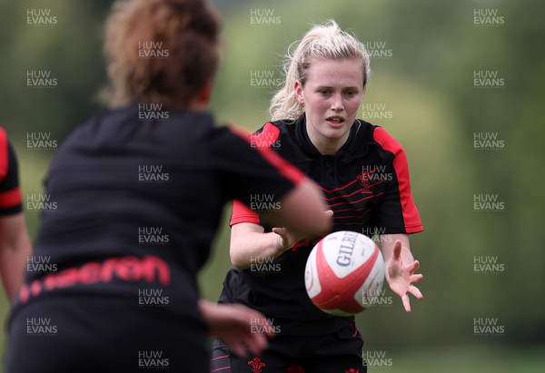 050722 - Wales Women Rugby Squad back in training as the road to the World Cup begins - Megan Webb during training