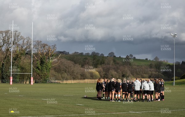060423 -  Wales Women Rugby Squad The Wales Women’s team during a training session ahead of their TicTok Women’s 6 Nations match against England
