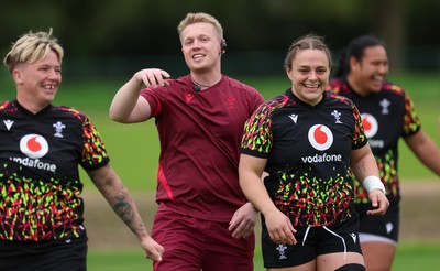 060526 - Wales Women Rugby Training Session - Donna Rose, Tom Oglethorpe and Jenni Scoble during training ahead of the 6 Nations match against Ireland