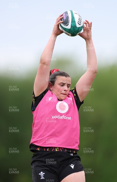 060526 - Wales Women Rugby Training Session - Branwen Metcalfe during training ahead of the 6 Nations match against Ireland
