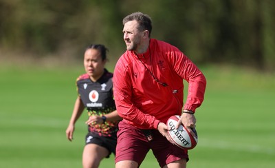 070426 - Wales Women Rugby Squad - Ashley Beck, Wales Women interim attack coach, during training session ahead of the opening Women’s 6 Nations match against Scotland