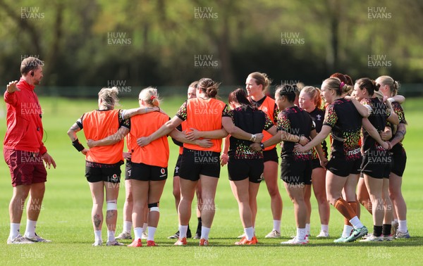 070426 - Wales Women Rugby Squad - The Wales squad during training session ahead of the opening Women’s 6 Nations match against Scotland