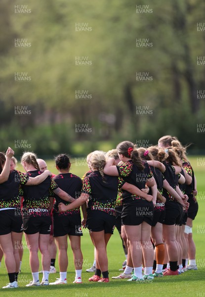070426 - Wales Women Rugby Squad - The Wales squad during training session ahead of the opening Women’s 6 Nations match against Scotland