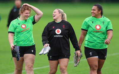 071026 Wales Women Rugby Training - Gwenllian Pyrs, Kelsey Jones and Sisilia Tuipulotu during a rugby training session ahead of the WXV matches in Japan