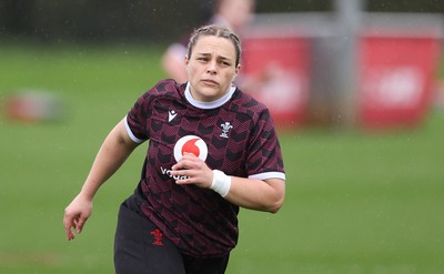 080424 - Wales Women Rugby Training Session - Jenni Scoble during a training session ahead of Wales’ Women’s 6 Nations match against Ireland