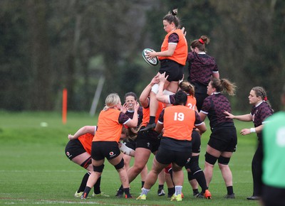 080424 - Wales Women Rugby Training Session - Alisha Butchers claims the line out  during a training session ahead of Wales’ Women’s 6 Nations match against Ireland