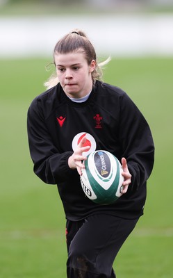 080424 - Wales Women Rugby Training Session - Mollie Wilkinson during a training session ahead of Wales’ Women’s 6 Nations match against Ireland