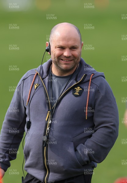 080425 - Wales Women Rugby Training - Sean Lynn, Wales Women head coach make his way down to training ahead of the Women’s Six Nations match against France