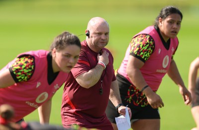 080426 - Wales Women Rugby Squad - Sean Lynn, Wales Women head coach during training session ahead of the opening Women’s 6 Nations match against Scotland