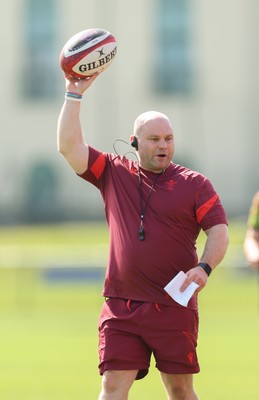 080426 - Wales Women Rugby Squad - Sean Lynn, Wales Women head coach during training session ahead of the opening Women’s 6 Nations match against Scotland