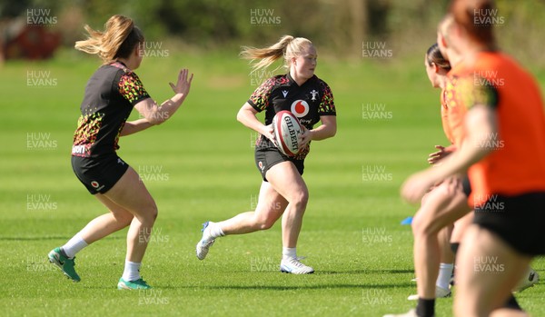 080426 - Wales Women Rugby Squad - during training session ahead of the opening Women’s 6 Nations match against Scotland
