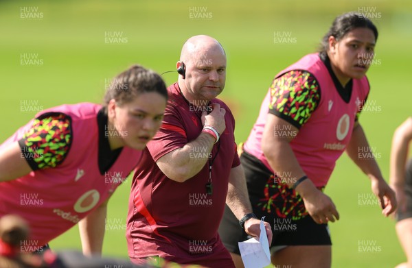 080426 - Wales Women Rugby Squad - Sean Lynn, Wales Women head coach during training session ahead of the opening Women’s 6 Nations match against Scotland