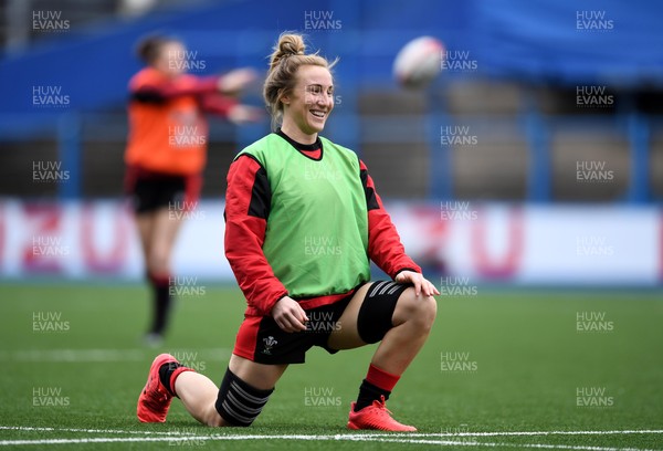 090421 - Wales Women Rugby Training - Bethan Dainton during training