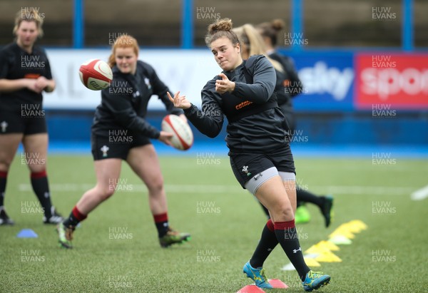 100318 - Wales Women's Captains Run, BT Sport Cardiff Arms Park - Wales' Carys Phillips during the Captains Run ahead of the Six Nations match against Italy