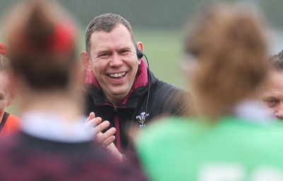 100424 - Wales Women Rugby Training - Ioan Cunningham, Wales Women head coach, during a training session ahead of Wales’ Women’s 6 Nations match against Ireland