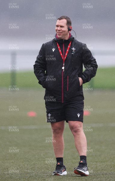 130224 - Wales Women Extended Squad Training session - Ioan Cunningham, head coach, during training session as preparations get under way for the Women’s 6 Nations