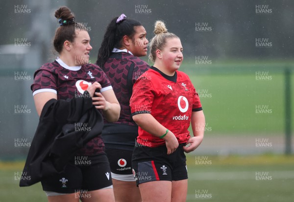 130224 - Wales Women Extended Squad Training session - Left to right, Carys Phillips, Sisilia Tuipulotu and Molly Reardon during training session as preparations get under way for the Women’s 6 Nations