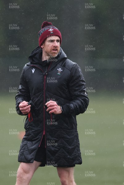 130224 - Wales Women Extended Squad Training session - Eifion Roberts, strength and conditioning coach during training session as preparations get under way for the Women’s 6 Nations