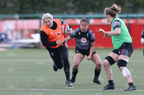 130423 - Wales Women Rugby Training - Hannah Bluck during training ahead of the TicTok Women’s 6 Nations match against England 