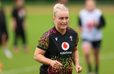 140426 - Wales Women Rugby Training - Seren Singleton during a rugby training session ahead of the Women’s 6 Nations match against France