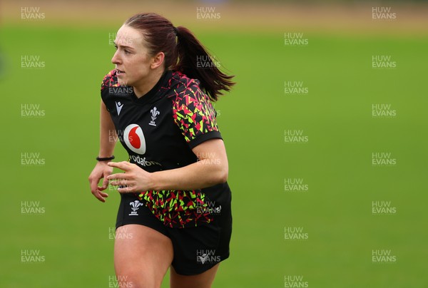 140426 - Wales Women Rugby Training - Sian Jones during a rugby training session ahead of the Women’s 6 Nations match against France