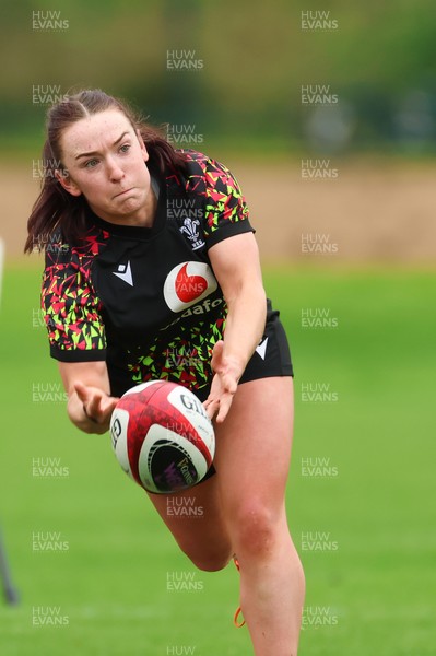 140426 - Wales Women Rugby Training - Sian Jones during a rugby training session ahead of the Women’s 6 Nations match against France