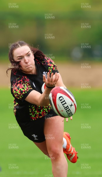 140426 - Wales Women Rugby Training - Sian Jones during a rugby training session ahead of the Women’s 6 Nations match against France