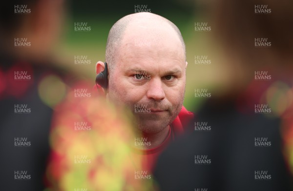 140426 - Wales Women Rugby Training - Sean Lynn, Wales Women head coach during a rugby training session ahead of the Women’s 6 Nations match against France
