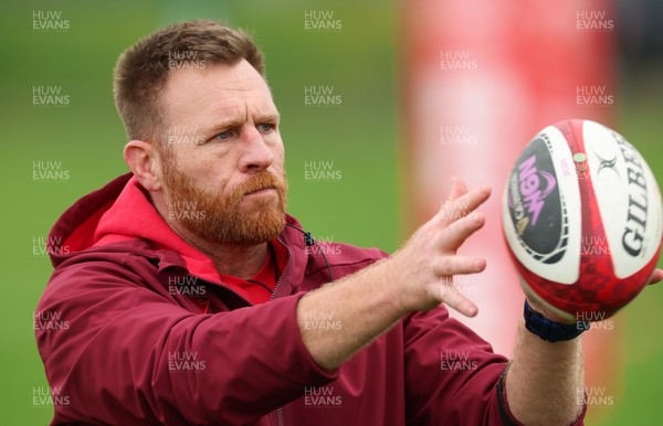 140426 - Wales Women Rugby Training - Tyrone Holmes, Wales Women defence coach during a rugby training session ahead of the Women’s 6 Nations match against France