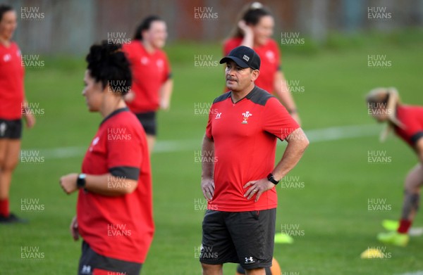140920 - Wales Women Rugby Training - Darren Edwards during training