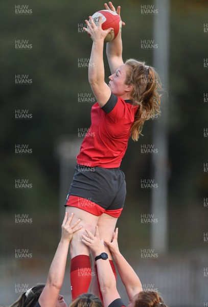 140920 - Wales Women Rugby Training - Abbie Fleming during training