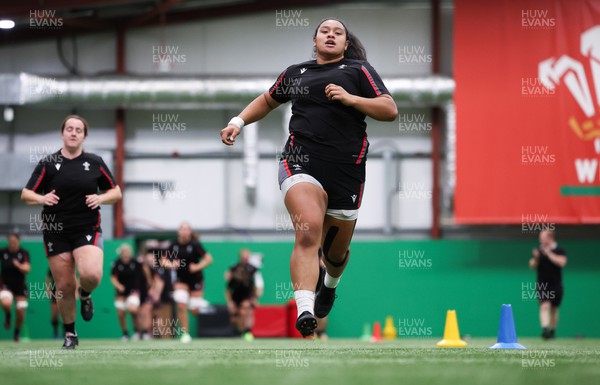 140923 - Wales Women Rugby Training Session - Sisilia Tuipulotu during training session