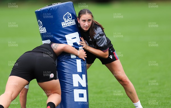 140923 - Wales Women Rugby Training Session - Nel Metcalfe during training session
