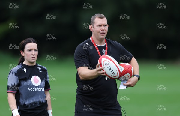 140923 - Wales Women Rugby Training Session - Ioan Cunningham with Sian Jones during training session