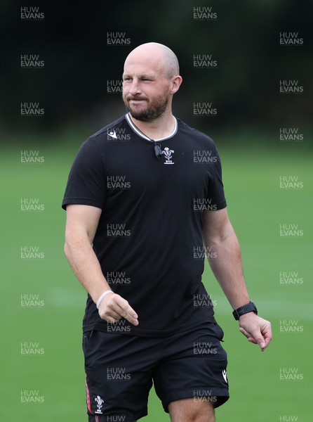 140923 - Wales Women Rugby Training Session - Mike Hill during training session