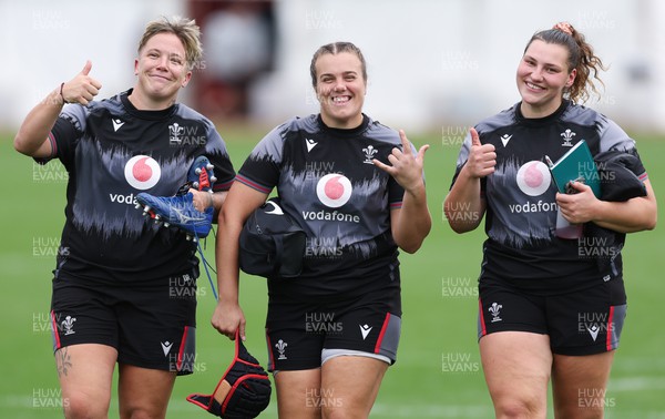 140923 - Wales Women Rugby Training Session - Donna Rose, Carys Phillips and Gwenllian Pyrs during training session