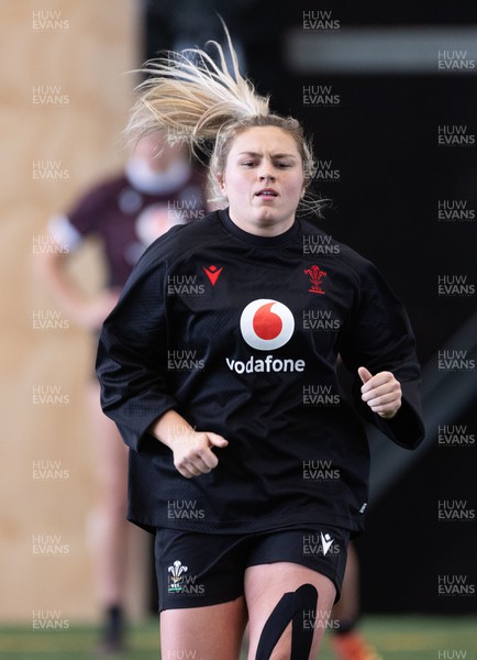 141023 - Wales Women Training Session - Hannah Bluck during a rugby training session at the NZCIS in Wellington