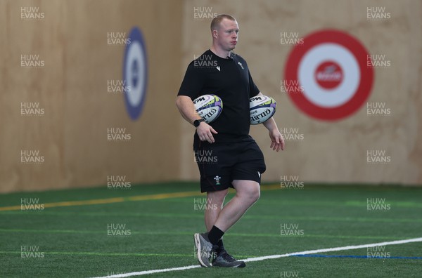 141023 - Wales Women Training Session -  Jamie Cox during a rugby training session at the NZCIS in Wellington