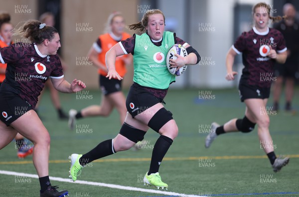 141023 - Wales Women Training Session -  Abbie Fleming during a rugby training session at the NZCIS in Wellington