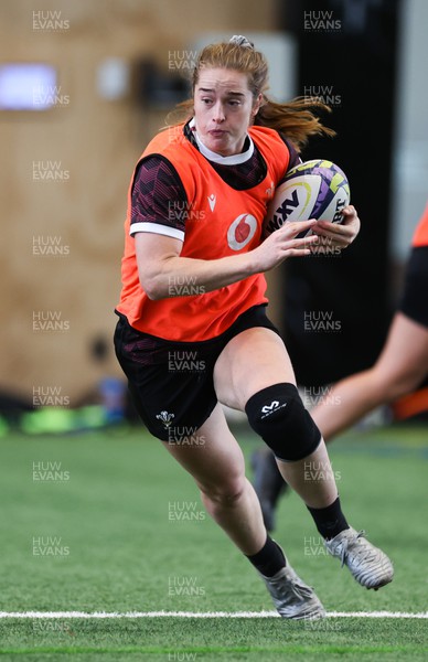 141023 - Wales Women Training Session -  Lisa Neumann during a rugby training session at the NZCIS in Wellington