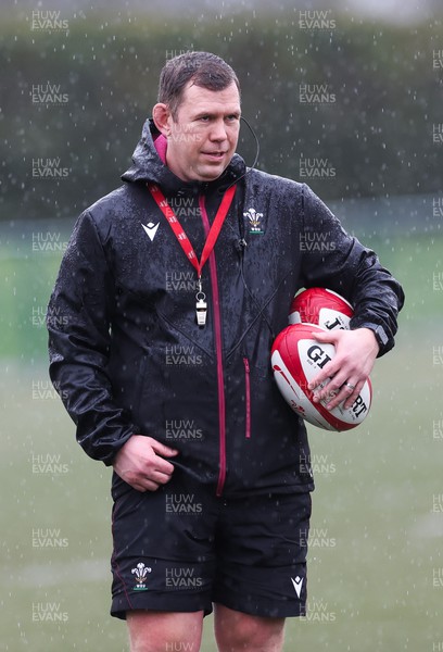 150224 - Wales Women Extended Squad Training session - Ioan Cunningham, Wales Women head coach, during training session as preparations get under way for the Women’s 6 Nations
