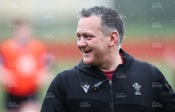 150224 - Wales Women Extended Squad Training session - Shaun Connor, Wales Women attack coach, during training session as preparations get under way for the Women’s 6 Nations