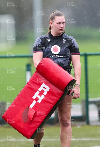 150224 - Wales Women Extended Squad Training session - Alaw Pyrs during training session as preparations get under way for the Women’s 6 Nations