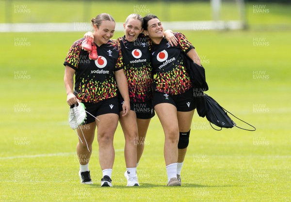 150626 - Wales Women Rugby Training Session - Shanelle Williams, Hanna Marshall and Lucy Isaac during a training session ahead of the match against The Barbarians at the Allianz Stadium