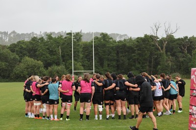 150725 - Wales Women Rugby training - The Wales Women’s squad huddle up during a training session ahead of their two match tour against Australia